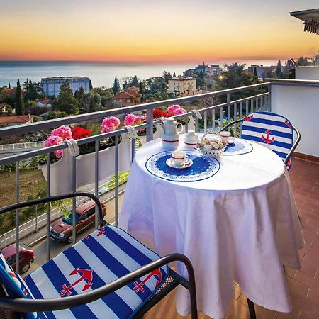 Nice Apartment In Lovran With House Sea View Exteriör bild