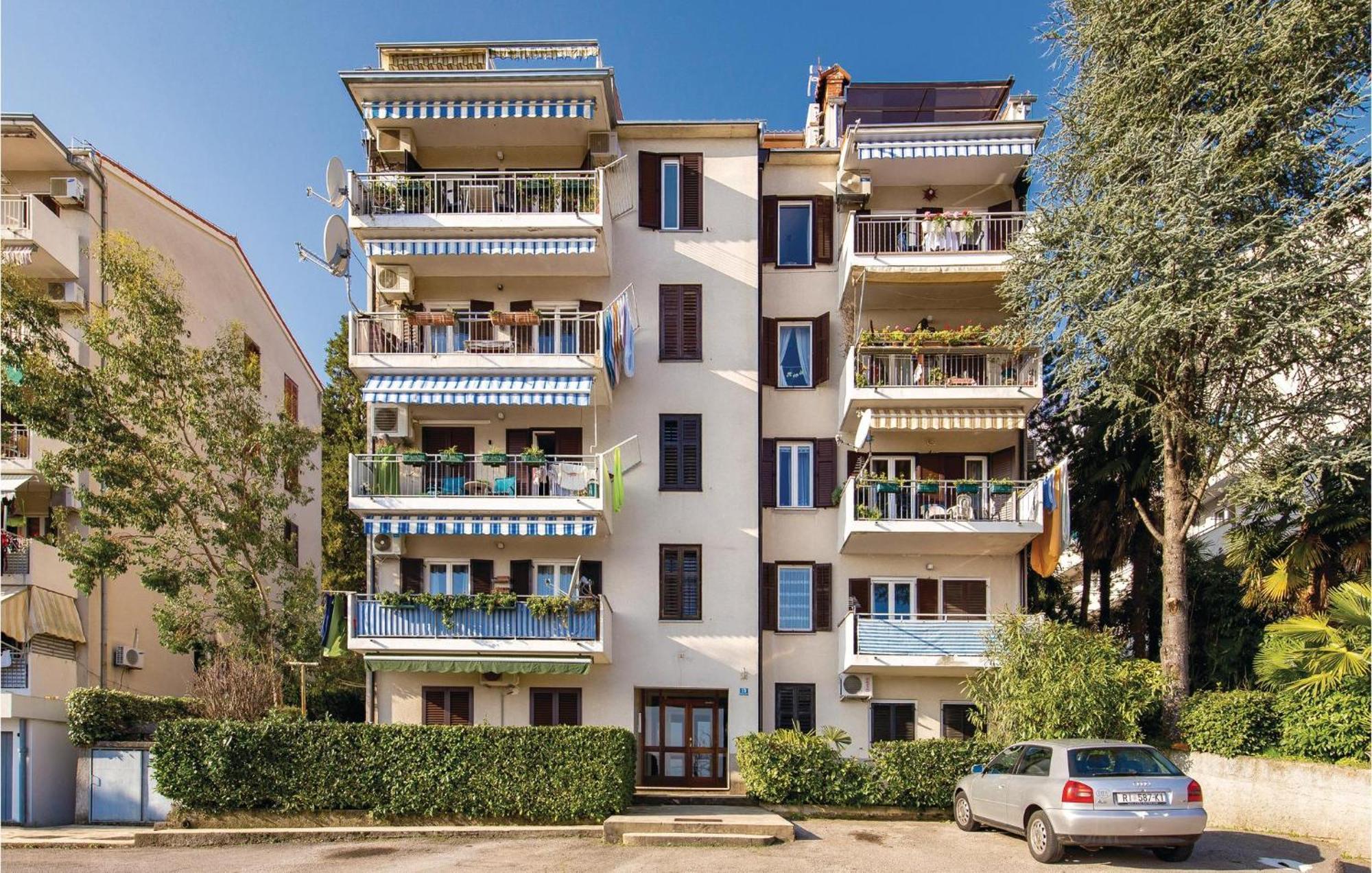 Nice Apartment In Lovran With House Sea View Exteriör bild